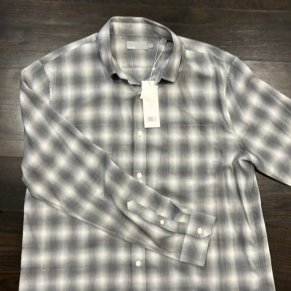New Vince button down size large. Never worn! NWT!